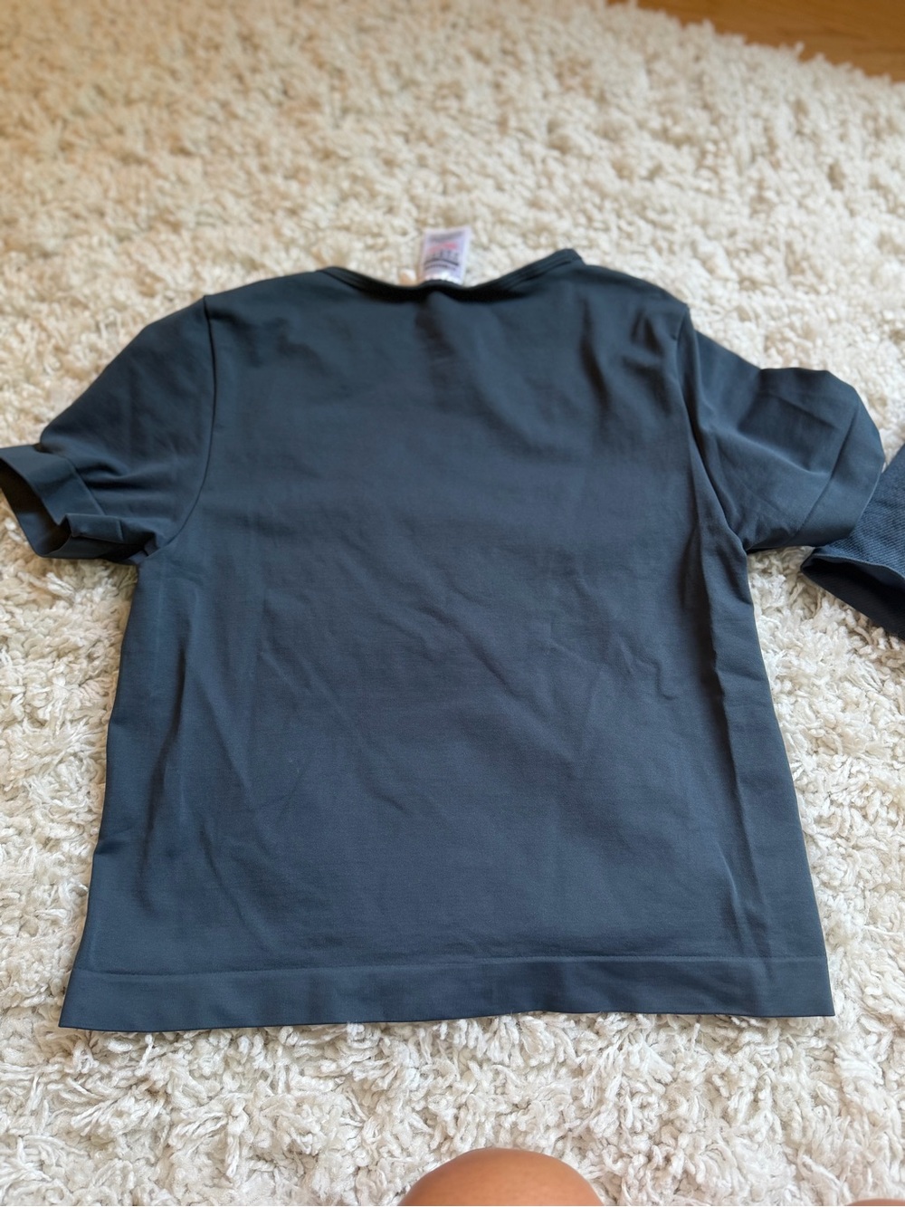 Gymshark top - Picture 5 of 8